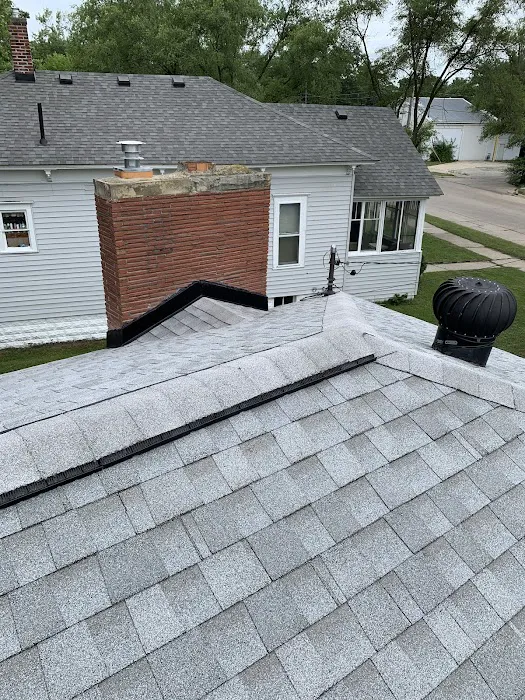 Perfectly SQ Exteriors Picture 2