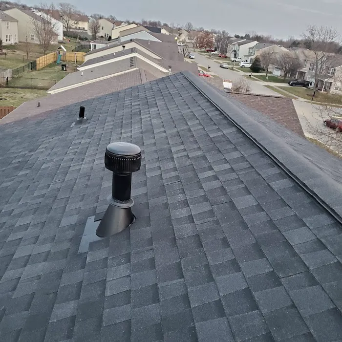 M&P ROOFING LLC Picture 1
