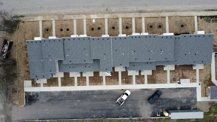 HOOSIER ROOFING & EXTERIORS Picture 3