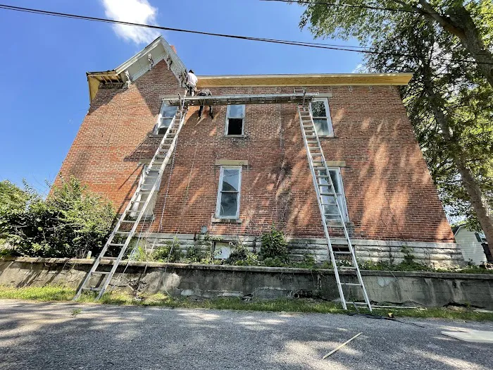 dmg roofing llc Picture 2