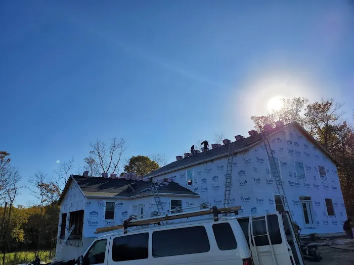 Mendoza Roofing LLC Picture 8