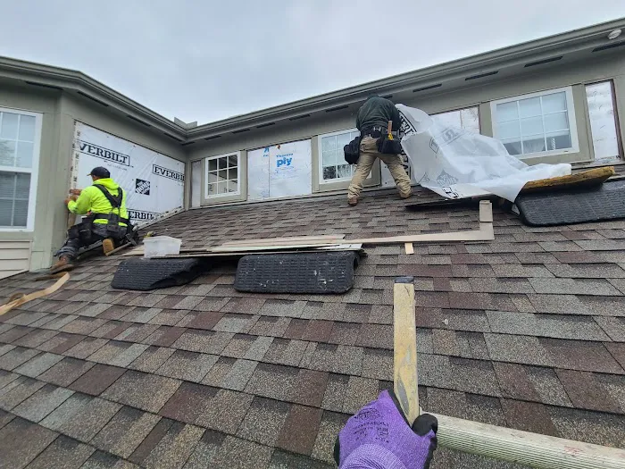 R.A. Roofing LLC Picture 2