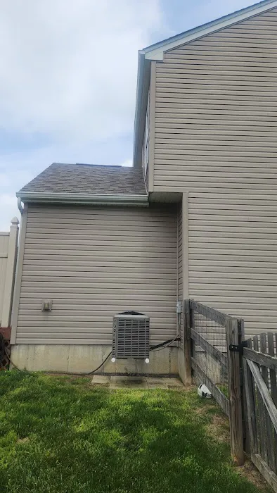 Reputable Roofing & Remodeling Picture 7