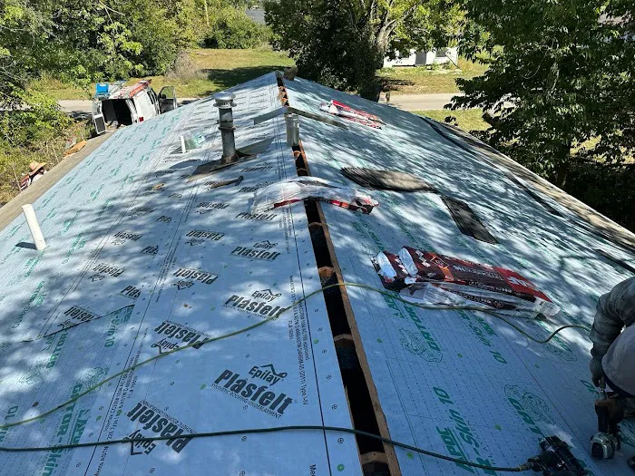 E Sagastume Llc Picture 6