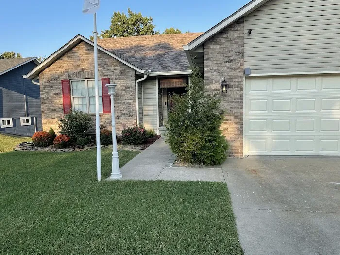 Rogers Bros. Roofing and Exteriors Picture 1