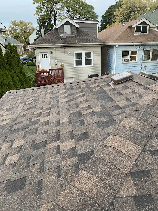 TopHat Roofers Picture 2