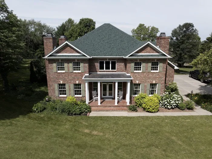 Red Beard Roofing Picture 1