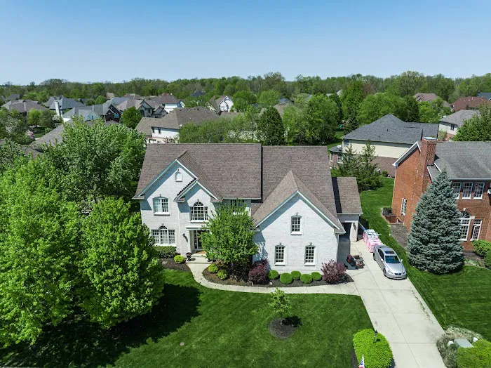 The Roof Squad Picture 3