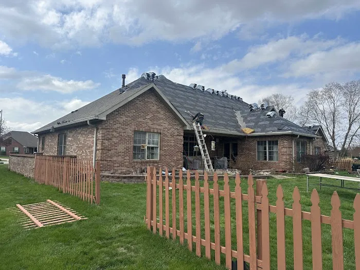 Hometown Roofing & Exteriors Picture 1