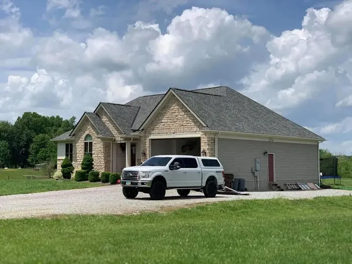 Four Paws Roofing & Remediation Picture 5