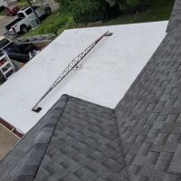 M & B Roofing ico