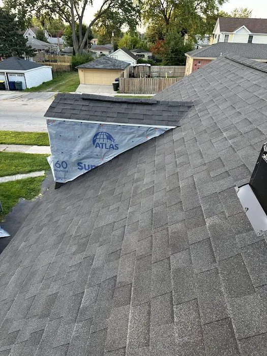 Model Roofing LLC Picture 1