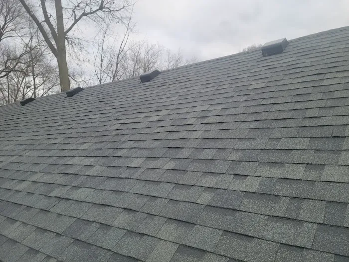 JG ROOFING LLC Picture 1