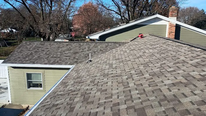 MARTINEZROOFING&MORE Picture 1