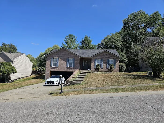 SEYMOUR ROOFING LLC Picture 3