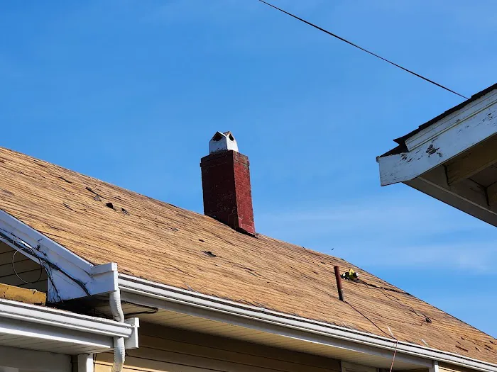 SEYMOUR ROOFING LLC Picture 1