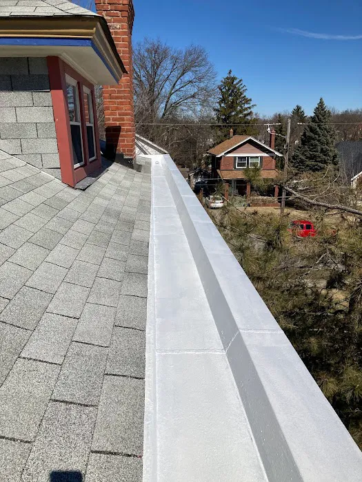 Hellman Roofing and Gutters Picture 2