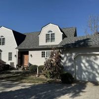 Mad Ladder Roofing ico