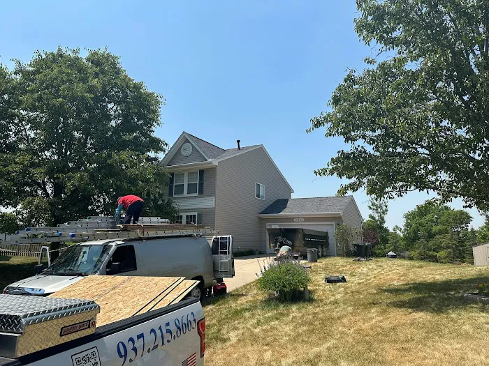 Helping Hands Roofing, LLC Picture 7