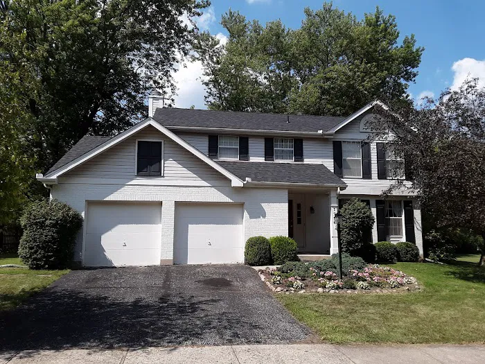 Helping Hands Roofing, LLC Picture 10