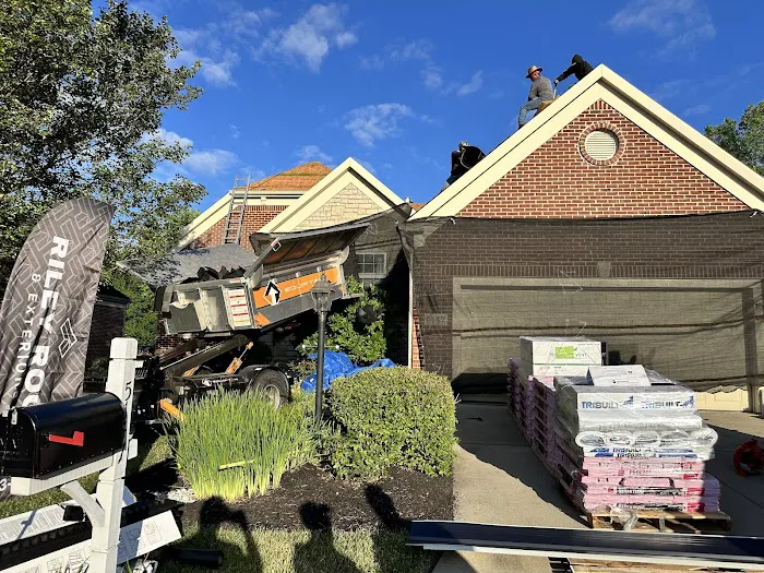 Riley Roof and Exteriors Picture 7