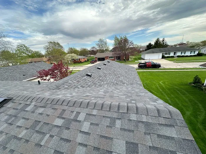 WIW Roofing Picture 1
