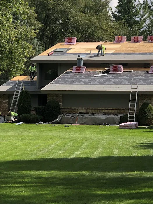 APEK Incorporated | Roofing, Siding, and Gutter Installations Picture 3