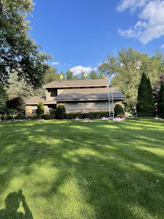 APEK Incorporated | Roofing, Siding, and Gutter Installations Picture 10