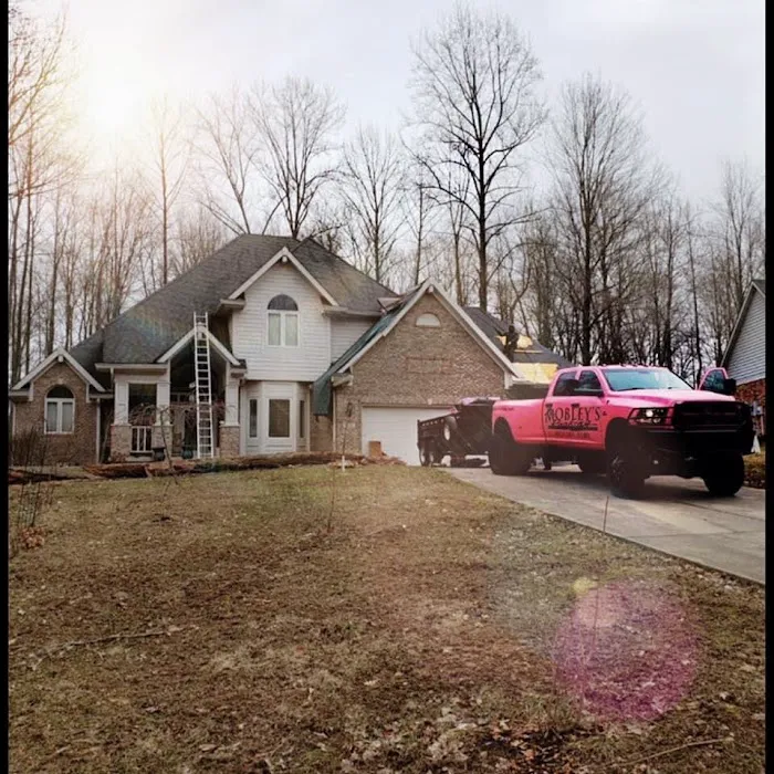 Mobley's Roofing, Siding, & Remodels Picture 9