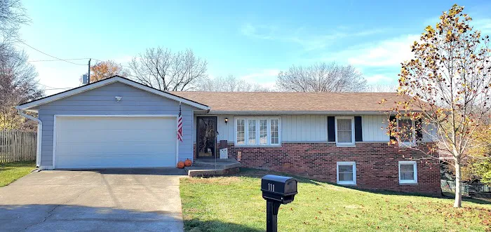 Rapid Roofing & Restoration Picture 1