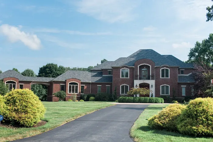 Rapid Roofing & Restoration Picture 3