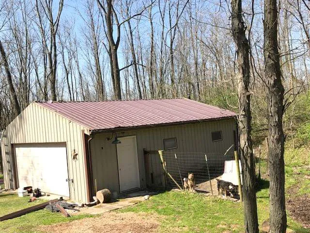 Stutz Exteriors - Roofing and Siding Picture 1