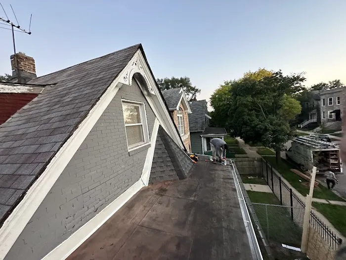 Gutters & Roofing Encalada INC - Installation & Repair Services. Picture 3