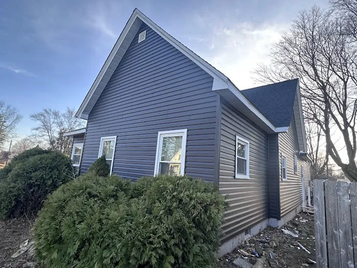 Eddie’s Roofing & Exteriors, Inc Picture 2