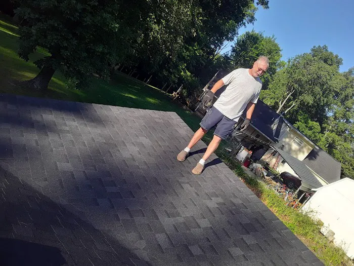 D&C Roofing and siding Picture 10