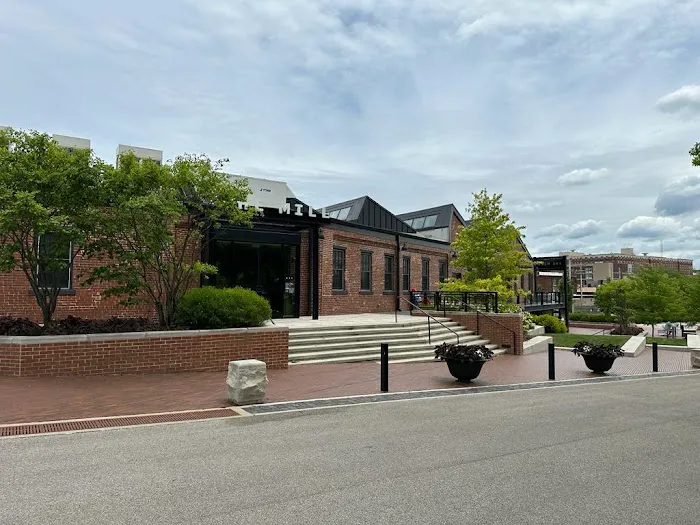 Universal Roofing & Exteriors Picture 8