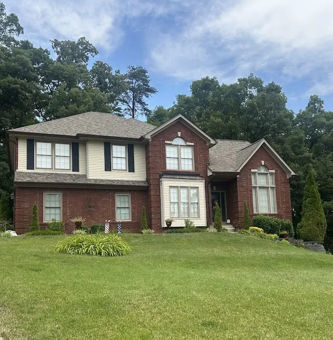 ROO Roofing LLC Picture 1