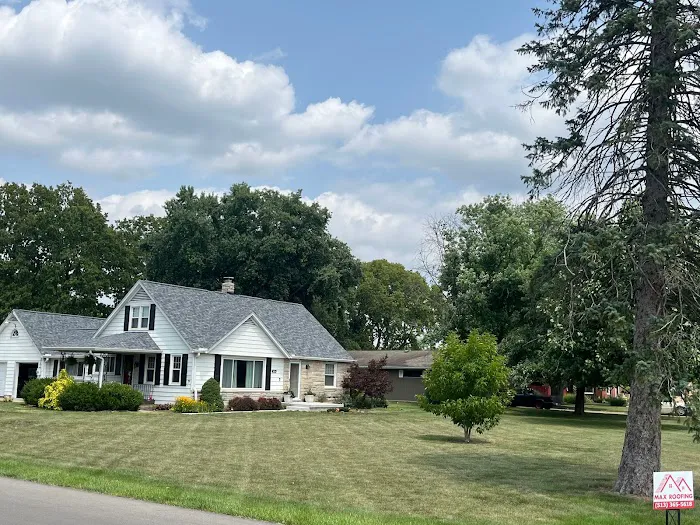 Max Roofing LLC Picture 2