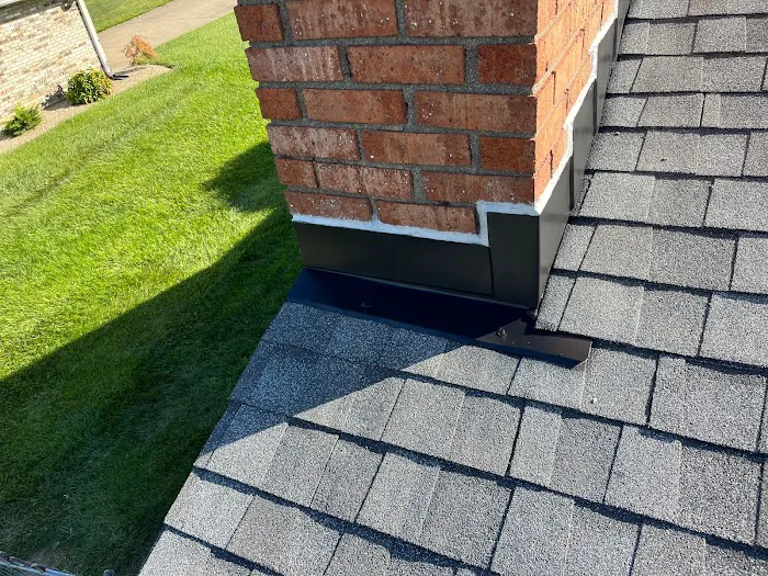 Max Roofing LLC Picture 3