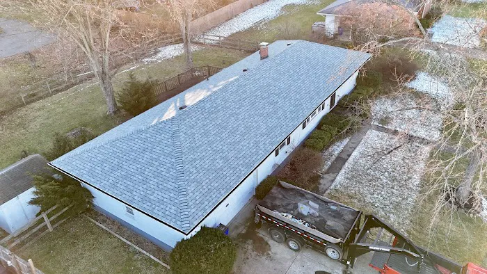 J&U ROOFING LLC Picture 2