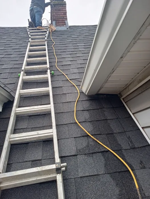 Vetalino Aguilar roofingLLC Picture 9