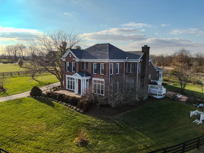 Pinnacle Roofing Picture 1