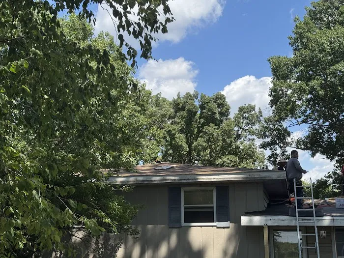 Elite Roofing & Gutters Picture 4