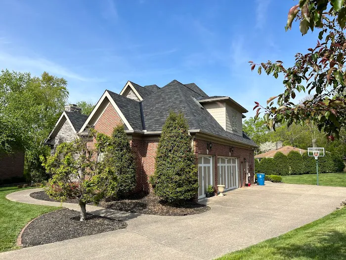 Front Runner Roofing Picture 3