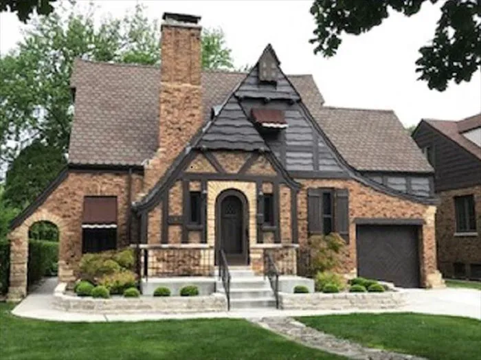 RCH Roofing & Construction Picture 1