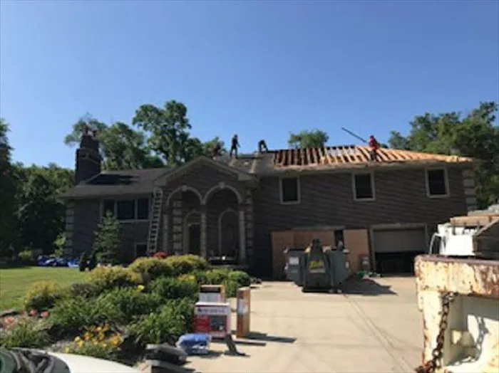 RCH Roofing & Construction Picture 3