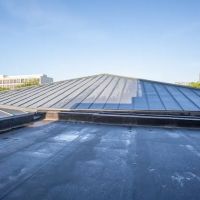 EW Commercial Roofing ico