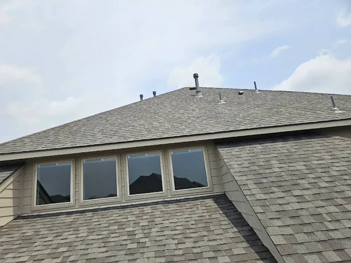 5-Star Roofing Systems Picture 3
