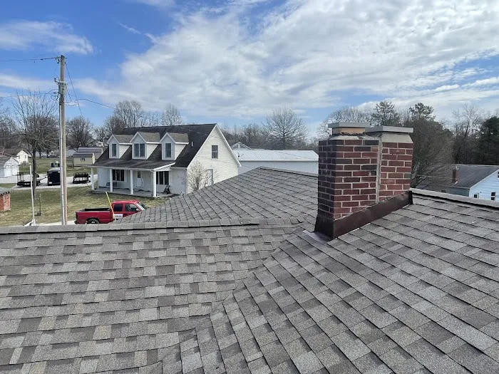 D&M Roofing & Restoration Picture 1