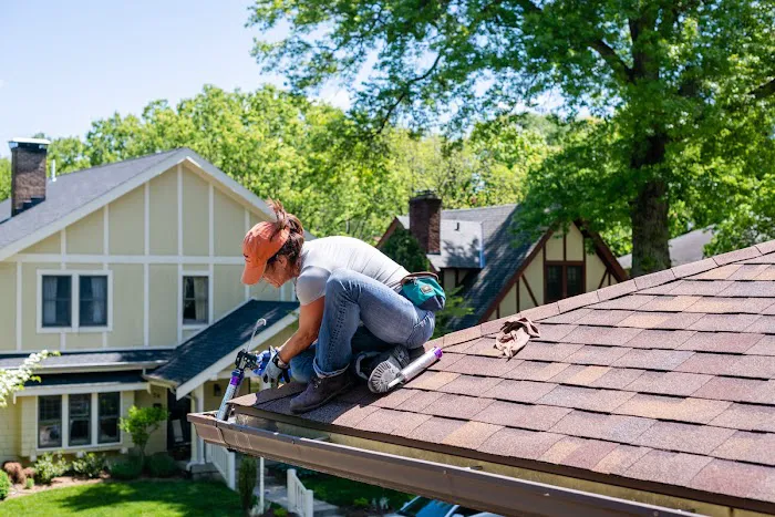 Lady On The Roof­­® Picture 6
